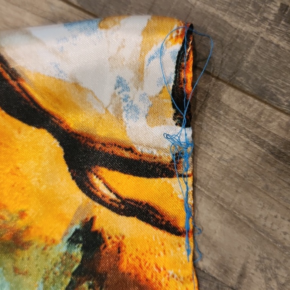 Billy Mills 2018 Olympic Tribute Scarf‎ in Native American Motif - Picture 10 of 10